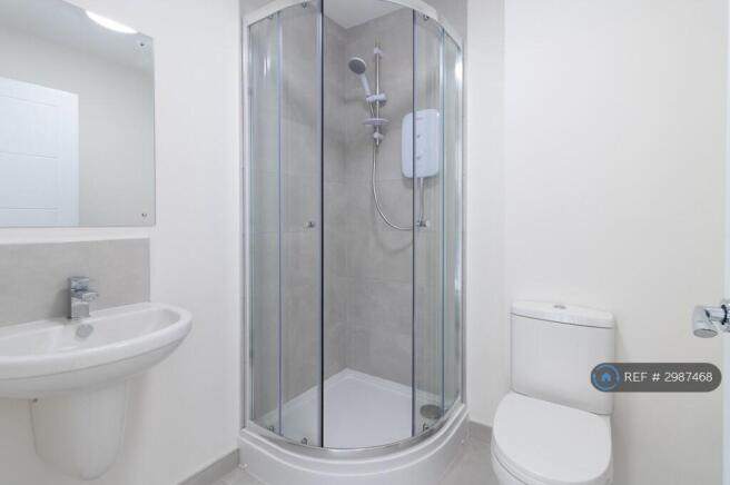 1 bed Flat to rent Image 4