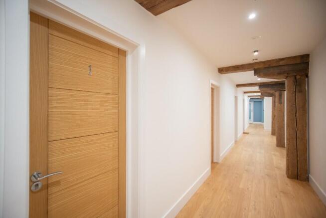 1 bed Flat Share to rent Image 12