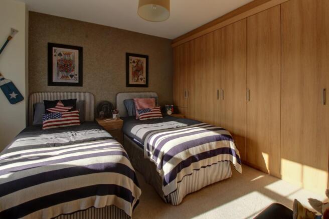 Bed4b