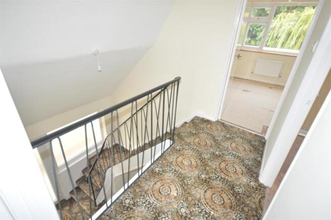 GALLERIED LANDING