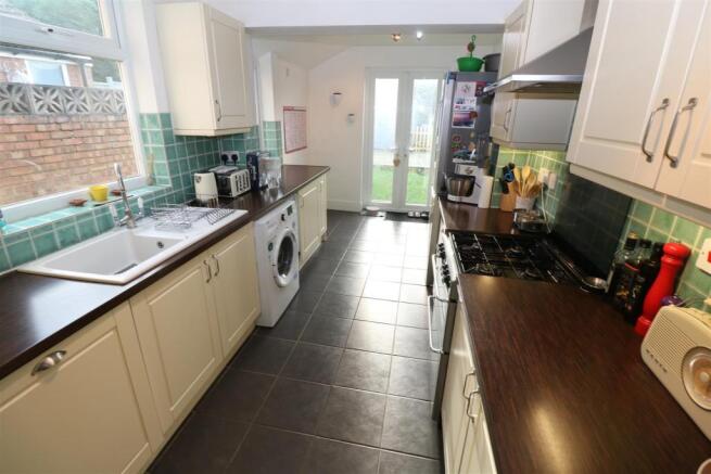 Kitchen / Breakfast Room
