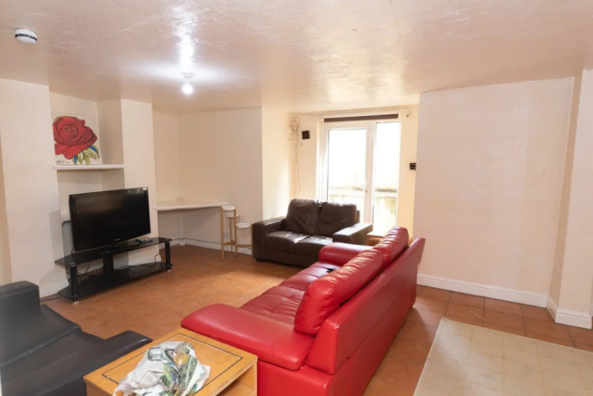 7 bed Terraced to rent Image 5