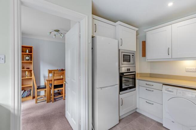 2 bed Terraced for sale Image 8