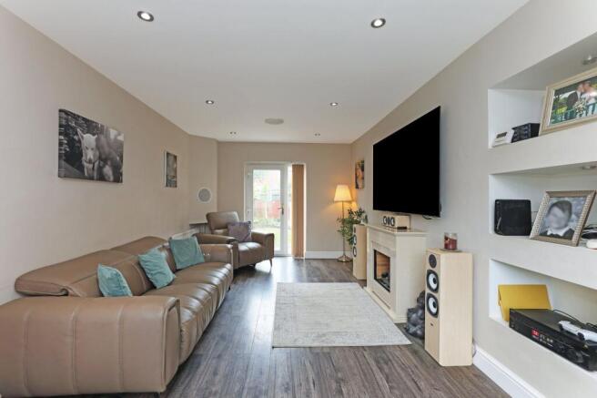 3 bed Semi-Detached for sale Image 5