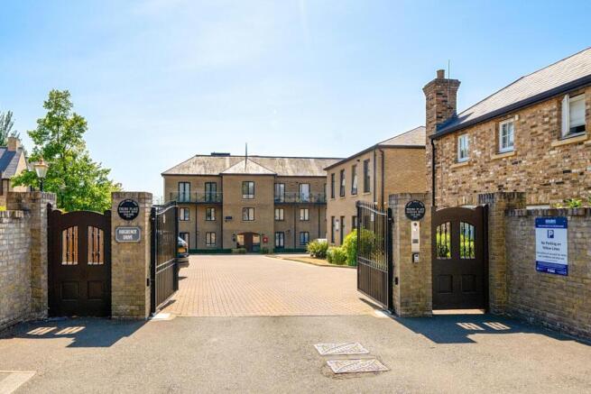 Two Bedroom Apartment for sale Huguenot Drive, Pa