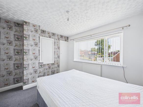 3 bed Semi-Detached for sale Image 9
