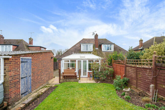 Garden To House