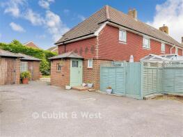 1, Woelfs Close, London Road, Pulborough RH20 3JU