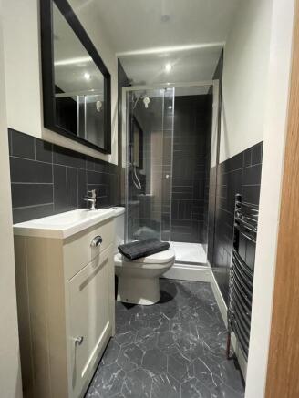 4 bed Terraced for sale Image 12