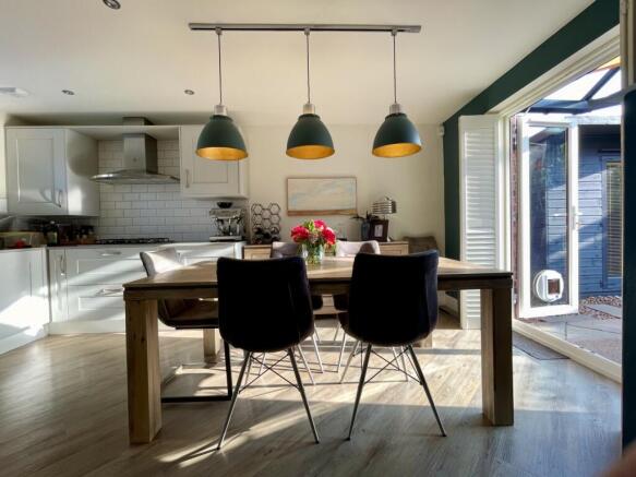 Estate Agents EweMove Scunthorpe - Dining