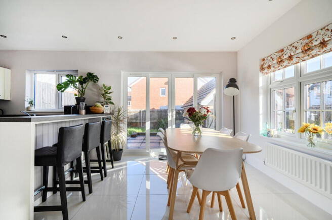 1410945-11-6992fd...