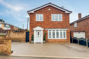 24a, Rayleigh Avenue, Leigh-on-sea SS9 5DR