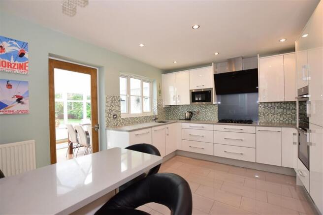 Kitchen/Breakfast Room