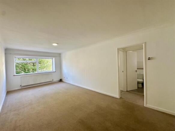 Holmesdale Gardens, Hastings photo 4