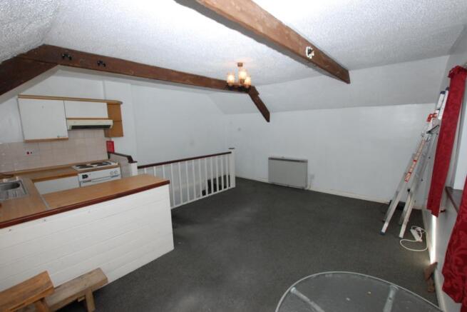 Lounge/Kitchen
