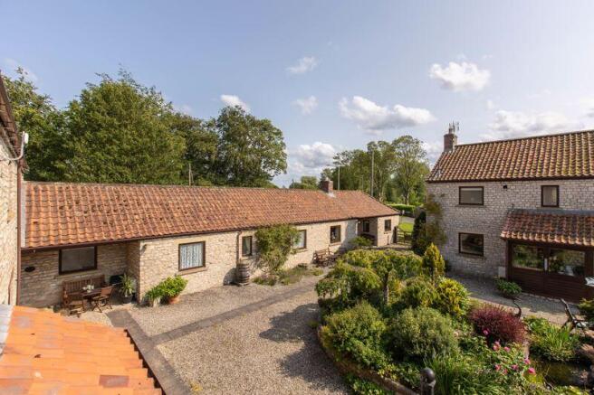 5 bed Character Property for sale Image 8