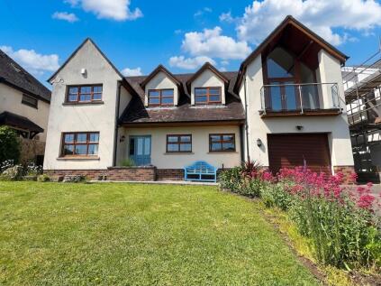 Fairways, 8 Tyla Rhosyr, Cowbridge, The Vale of Glamorgan, CF71 7AU