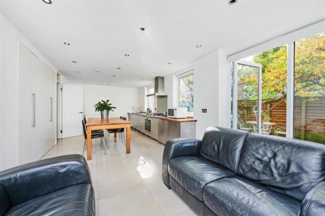 James_Anderson_-_62__Dowdeswell_Close__London__SW1