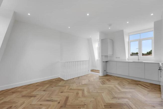 Fairlop Road, London, E11 photo 4