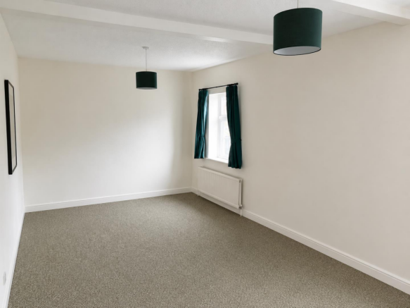 3 bed Apartment for sale Image 6