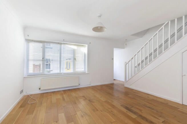 17 Victoria Retre...