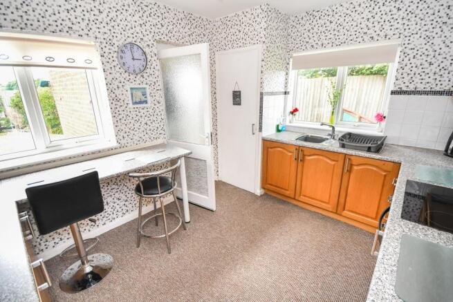 Kitchen/Breakfast Ro