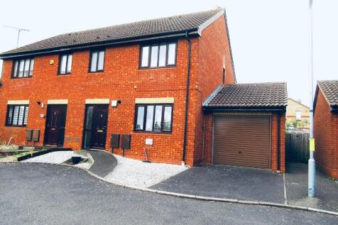 Roberts Close, DEANSHANGER MK19