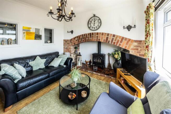 3 bed Detached Bungalow for sale Image 8