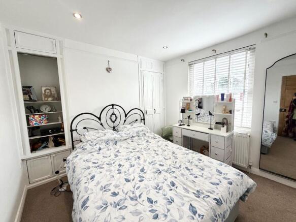 2 bed Terraced for sale Image 12