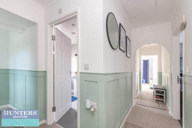 2 bed Semi-Detached Bungalow for sale Image 8