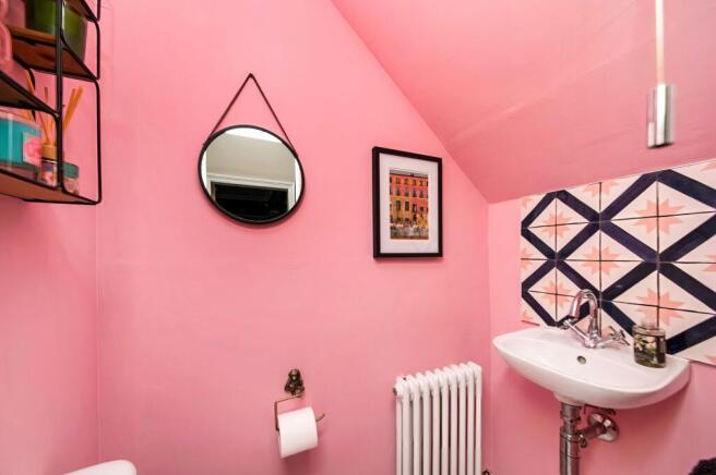 3 bed Semi-Detached for sale Image 6