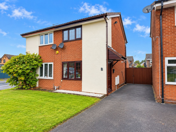 2-bed semi-detached on Collingwood Way, Westhoughton, BL5, £200,000
