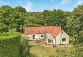 The Corner House, Stane Street, Pulborough RH20 1BN