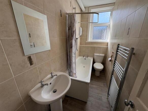 2 bed Semi-Detached for sale Image 9