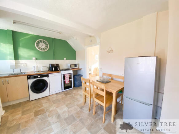kitchen (2)
