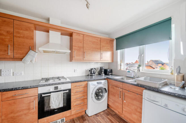 69 Newfoundland Drive, Poole, Poole photo 4