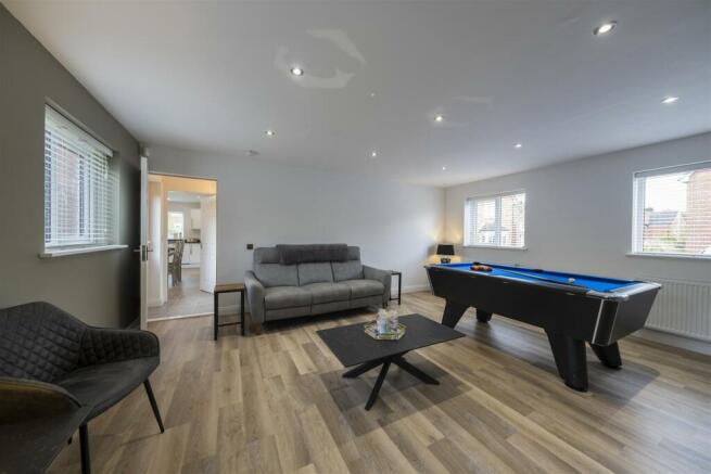 43 Shakerley Close-009.JPG