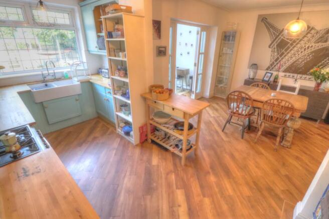 6 Kitchen Diner