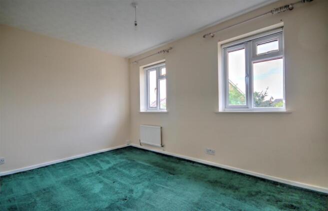 Bedroom 1.jpg
