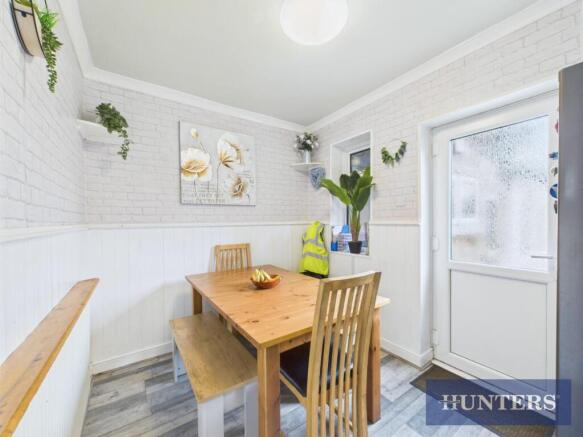 3 bed Semi-Detached for sale Image 5