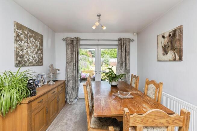 4 bed Detached for sale Image 5