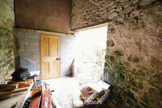 Outbuilding 01