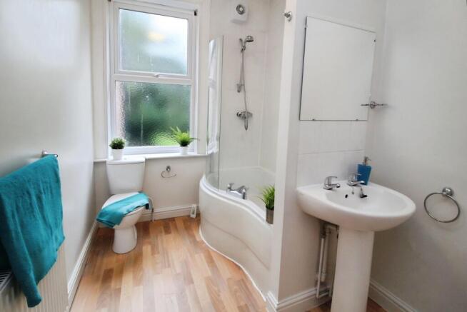 5 bed Terraced for sale Image 8