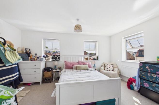 2 bed House for sale Image 4