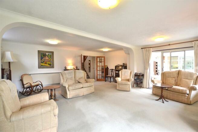 Living Room 2.JPG