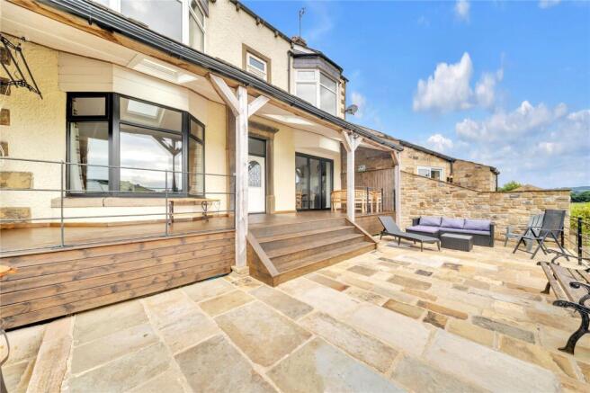 5 bed House for sale Image 10