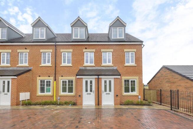 305 Swindale Gardens