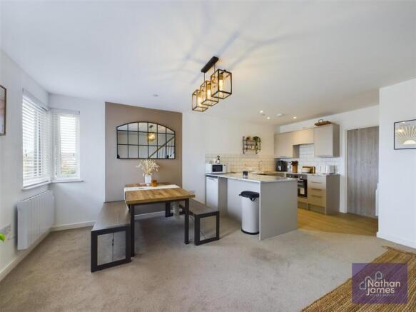 Kitchen/Dining