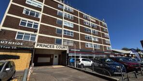 24, Princes Court, Prince Avenue, Southend-on-sea SS2 6RN