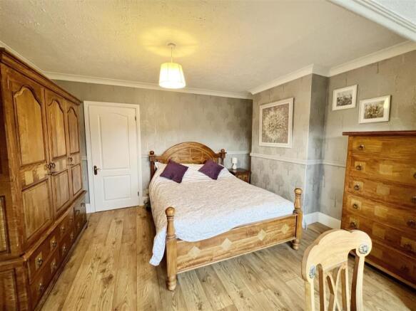 Master Bedroom 2.jpg